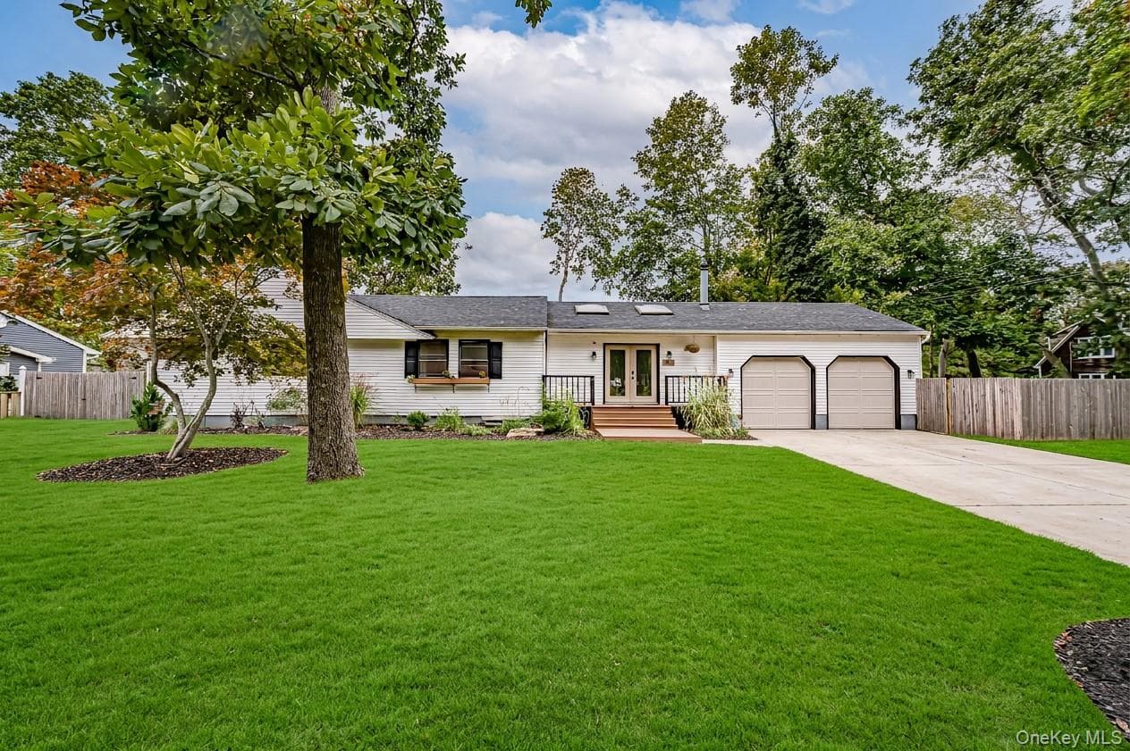 40 Lyman Road, East Patchogue