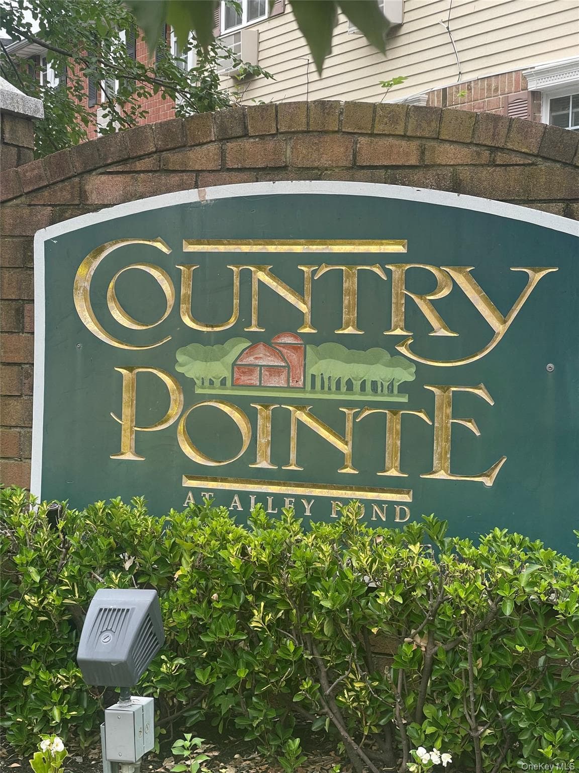 82-108 Country Pointe Circle thumbnail 7