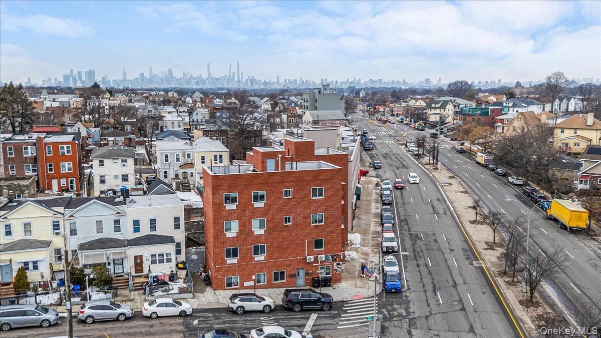 106-18 Astoria Boulevard thumbnail 9