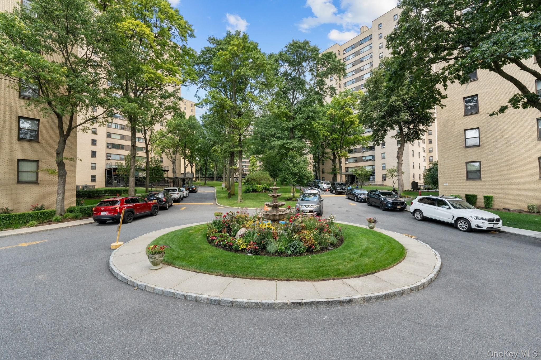 4 Fordham Hill Oval Unit: 9E thumbnail 14