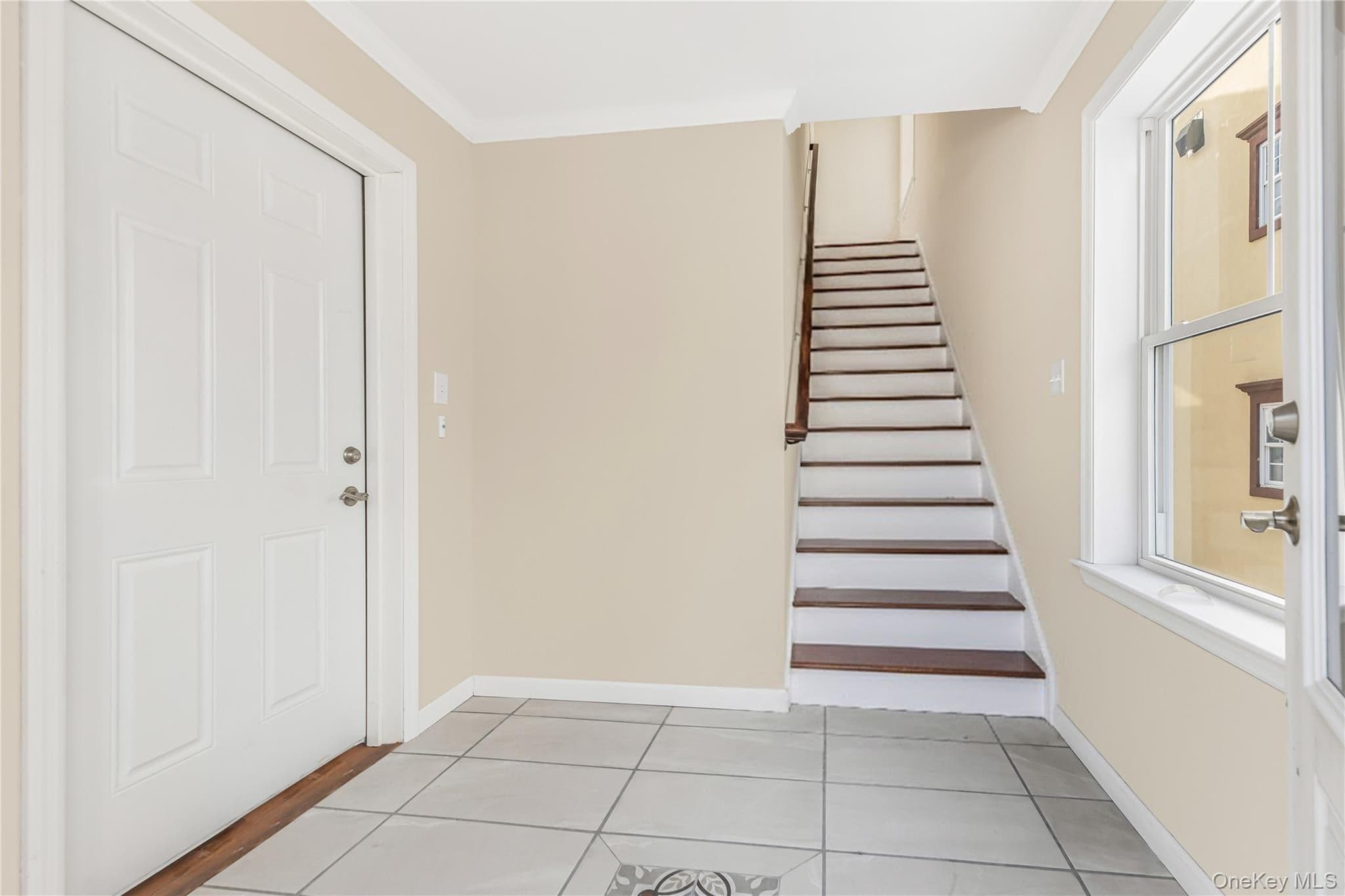 320 E 4th Street thumbnail 29