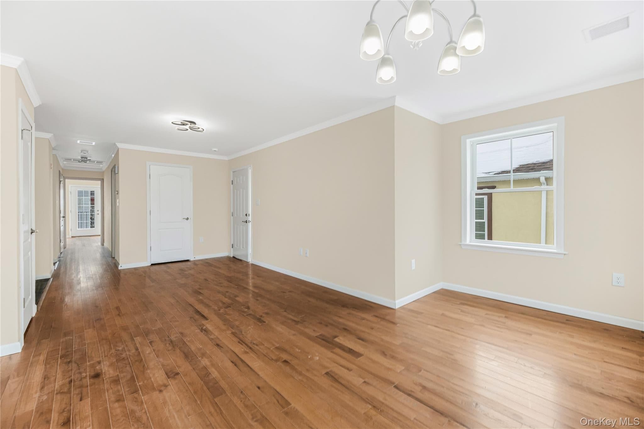 320 E 4th Street thumbnail 9