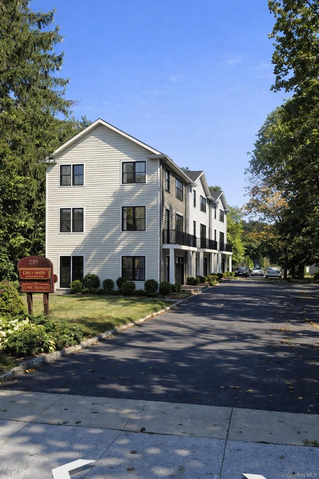 239 Lexington Avenue thumbnail 13