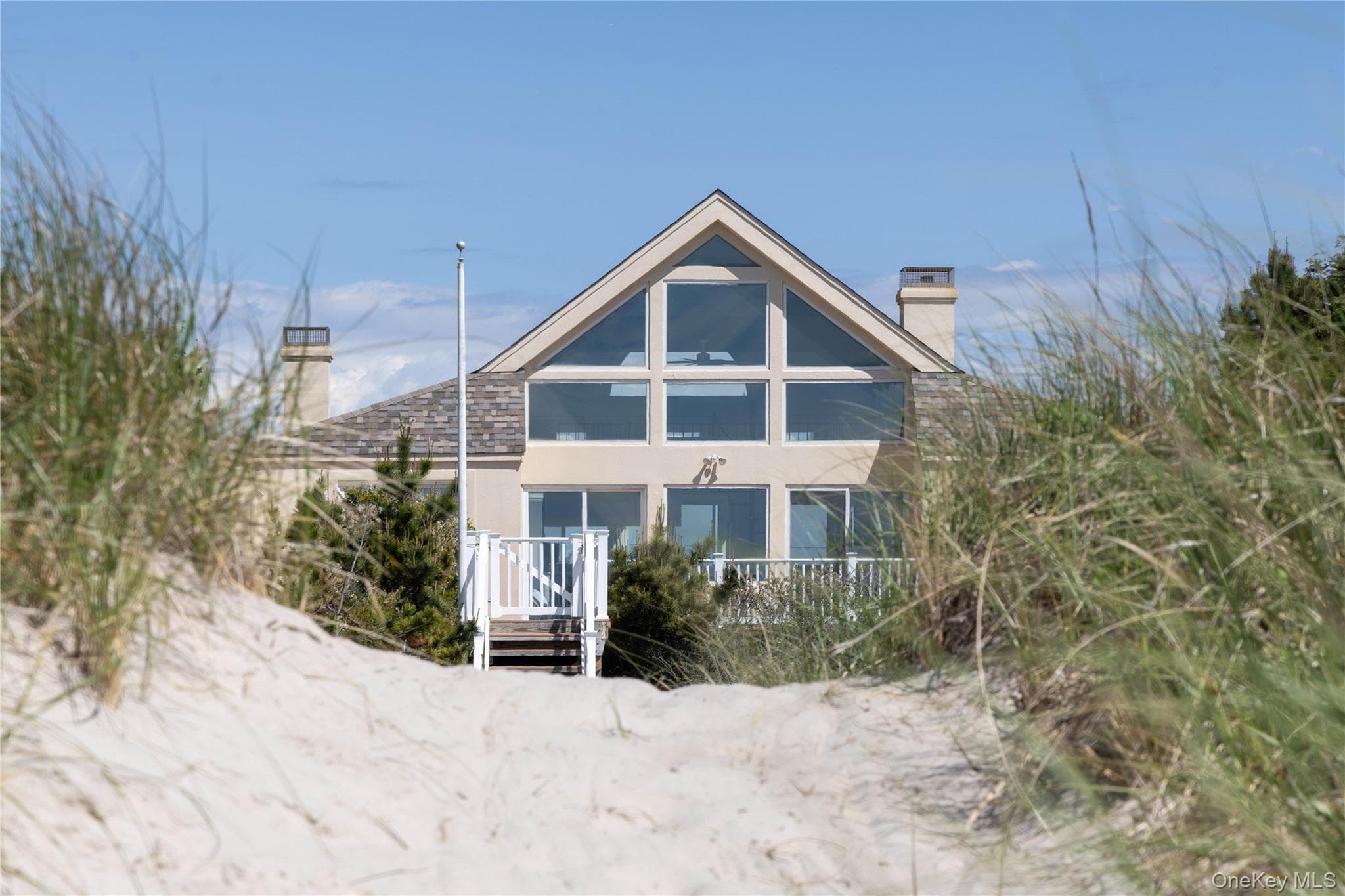 373 Dune Road thumbnail 20