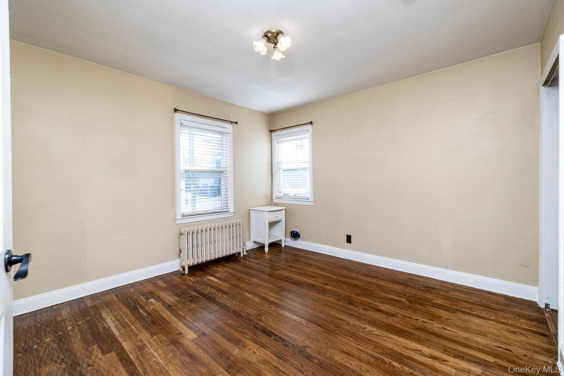 837 Edward Street thumbnail 16