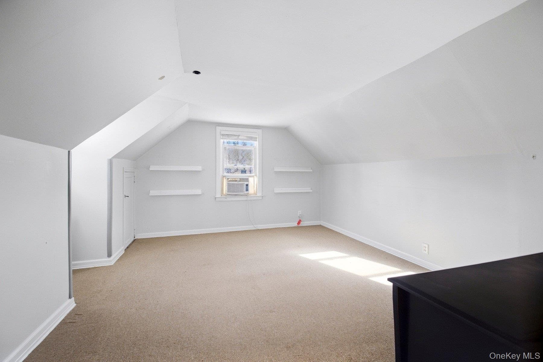 837 Edward Street thumbnail 26