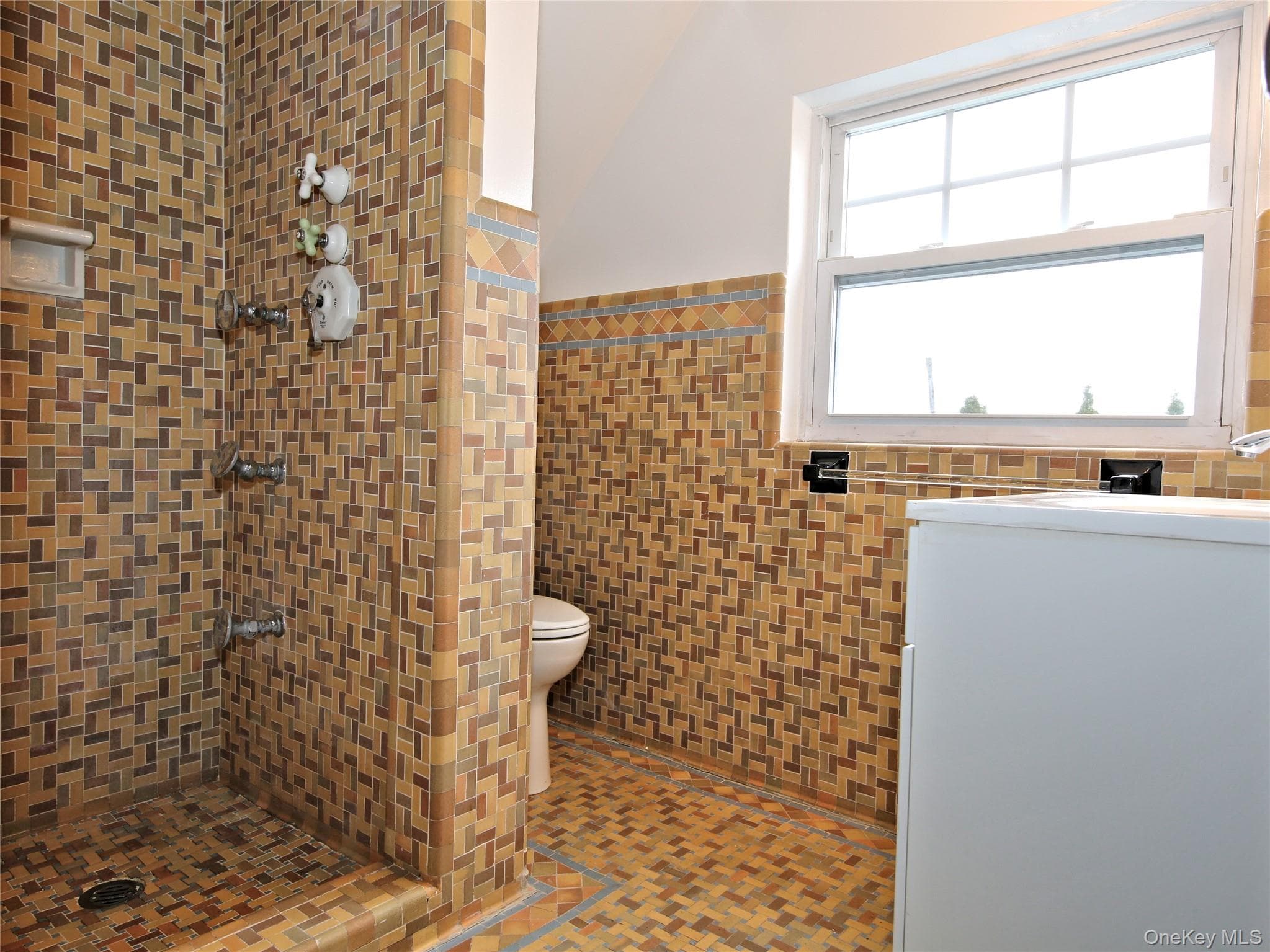 153 Highview Street thumbnail 11
