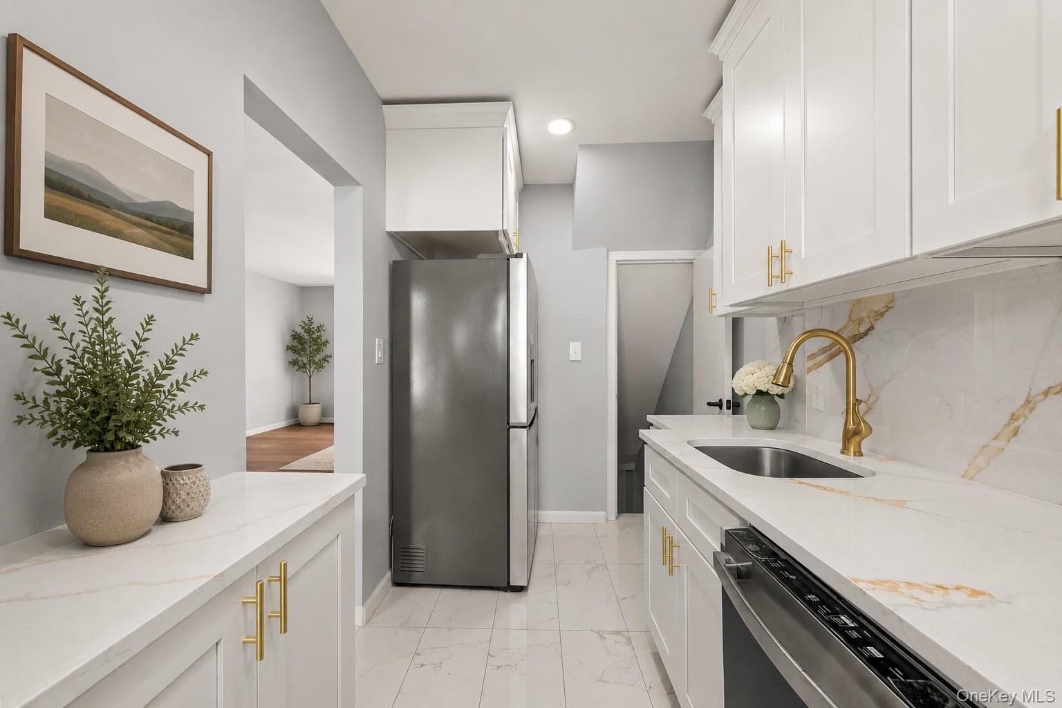 2548 Mickle Avenue thumbnail 5