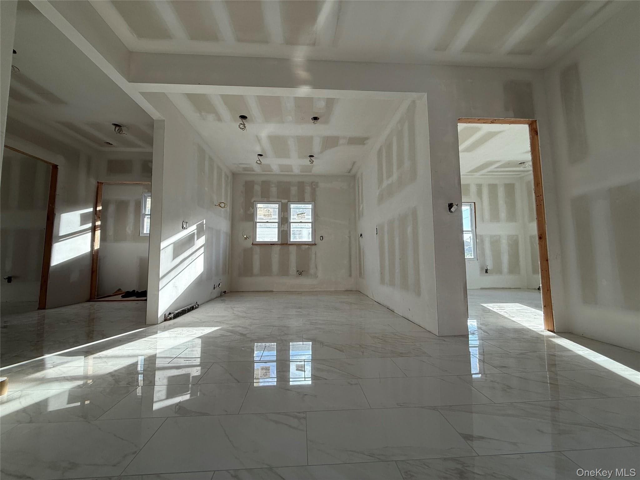 36 E Fulton Street thumbnail 5