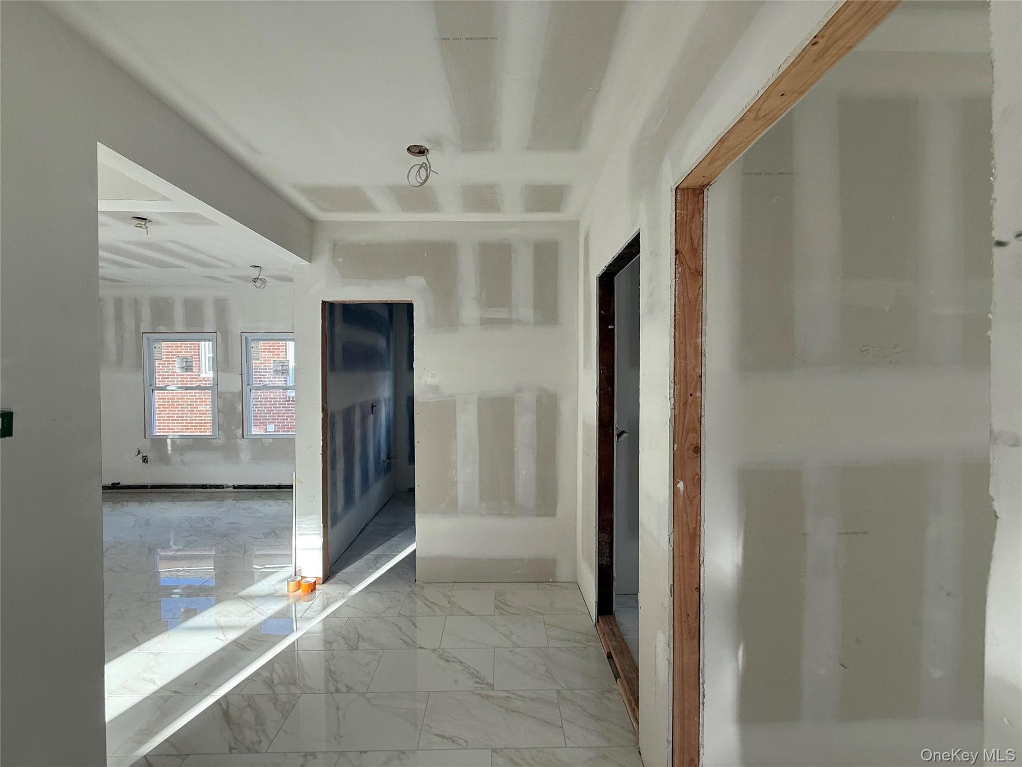 36 E Fulton Street thumbnail 4