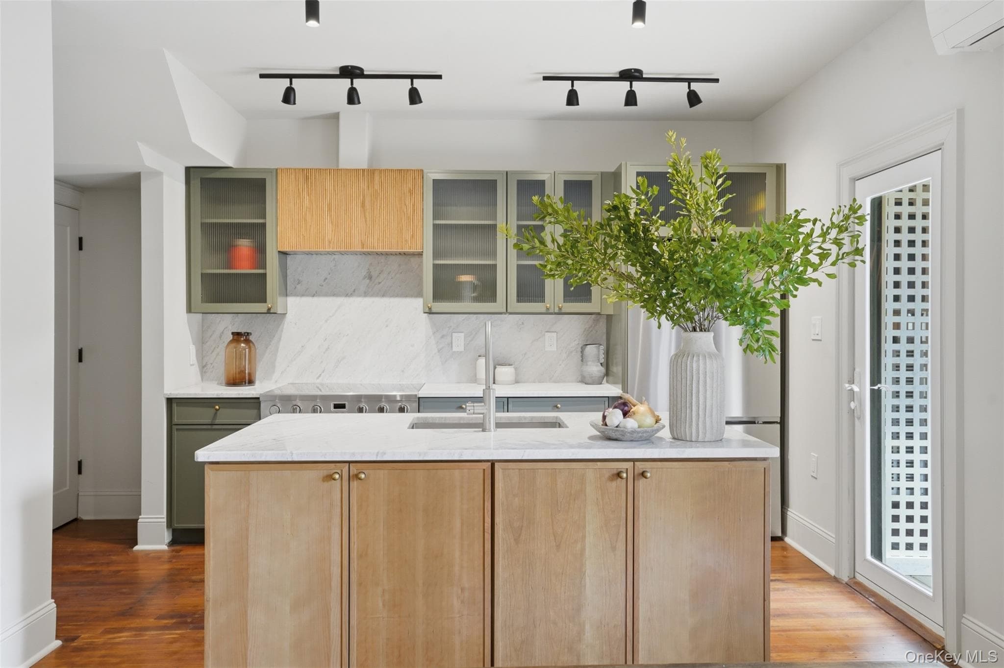 625 Delaware Avenue thumbnail 9