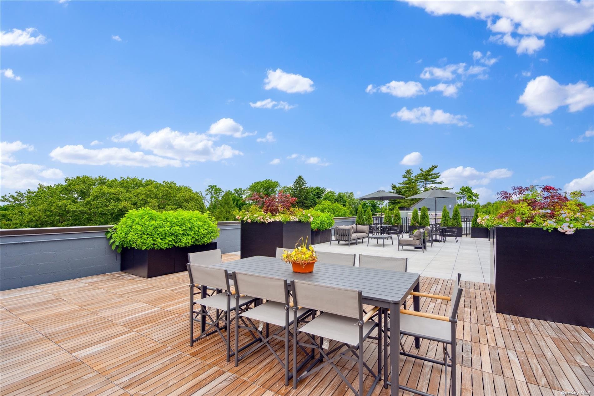 218 Middle Neck Road Unit: 110 thumbnail 12