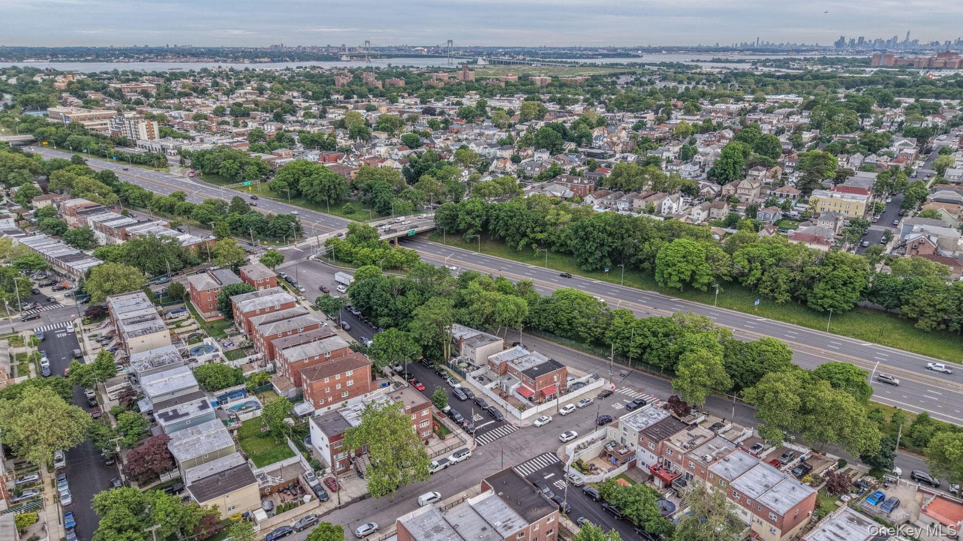 918 Throgs Neck Expwy EXPY thumbnail 26