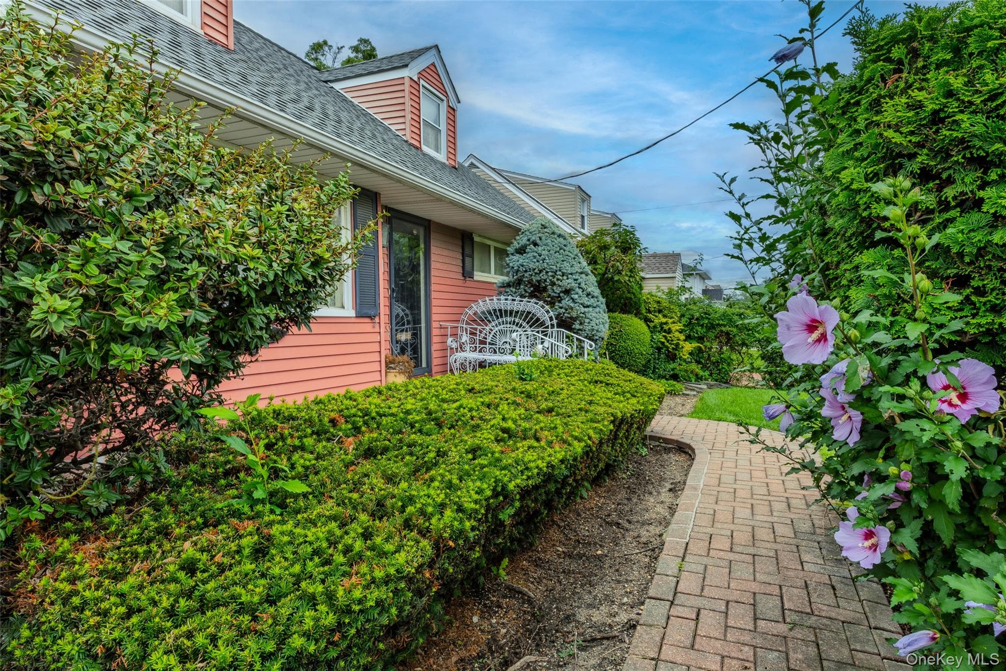 822 Peninsula Boulevard thumbnail 5