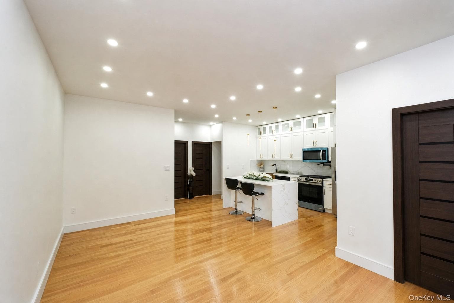 1194 Albany Avenue thumbnail 6