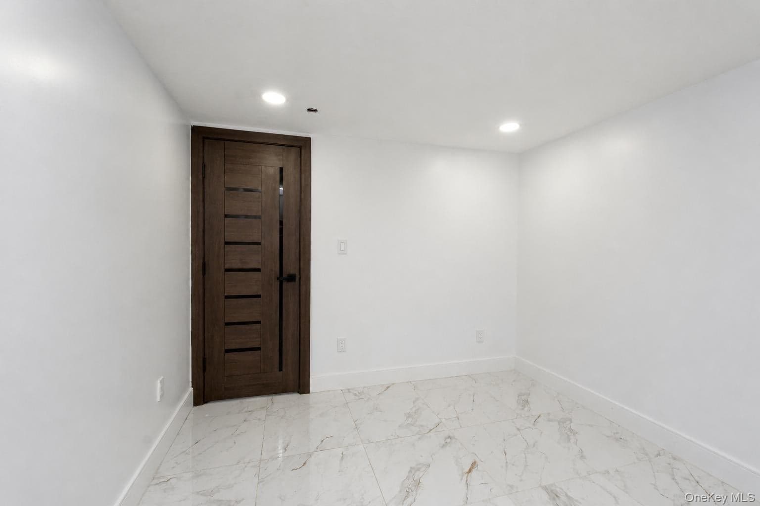 1194 Albany Avenue thumbnail 24