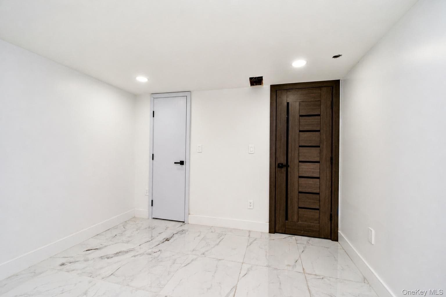 1194 Albany Avenue thumbnail 26