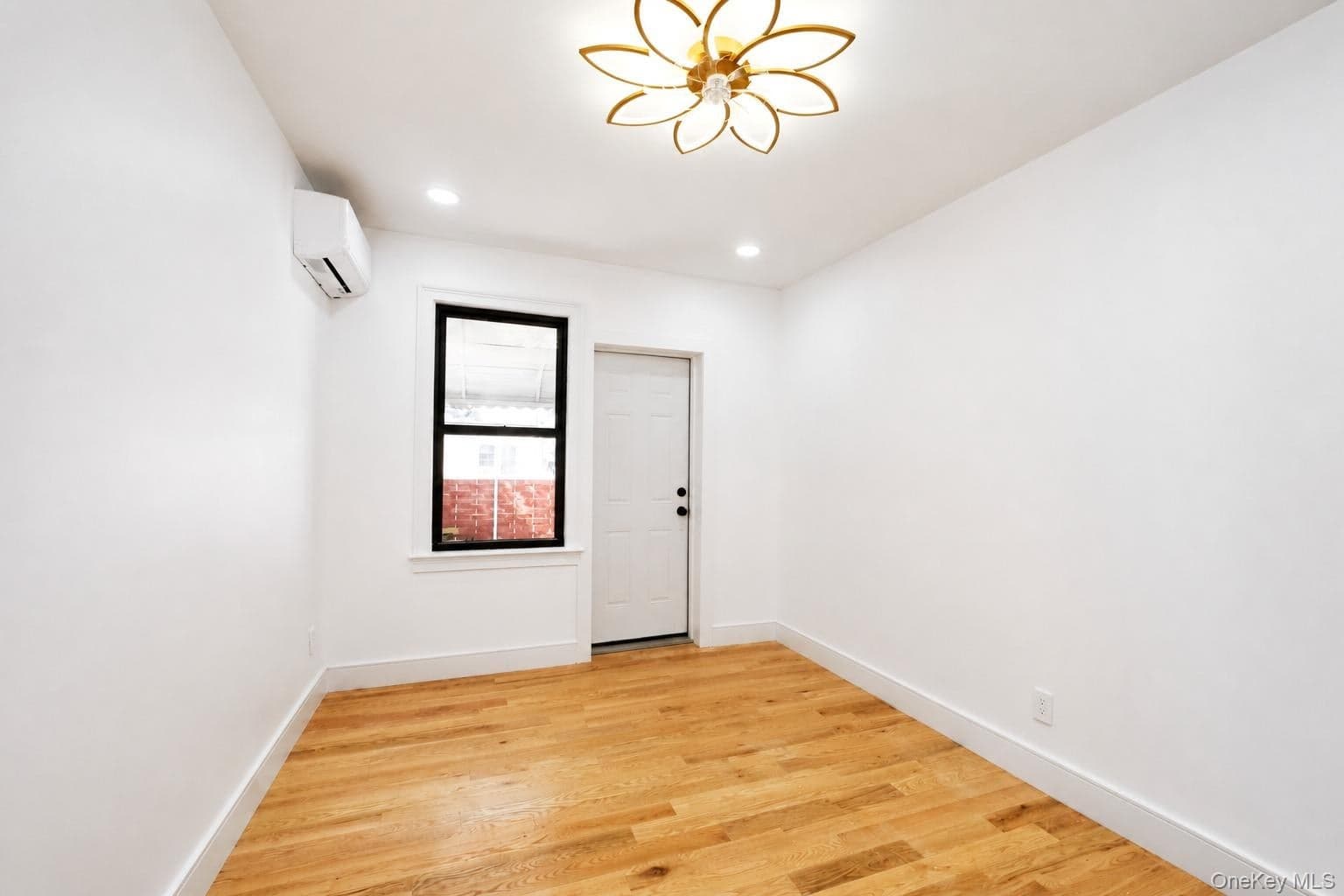 1194 Albany Avenue thumbnail 18