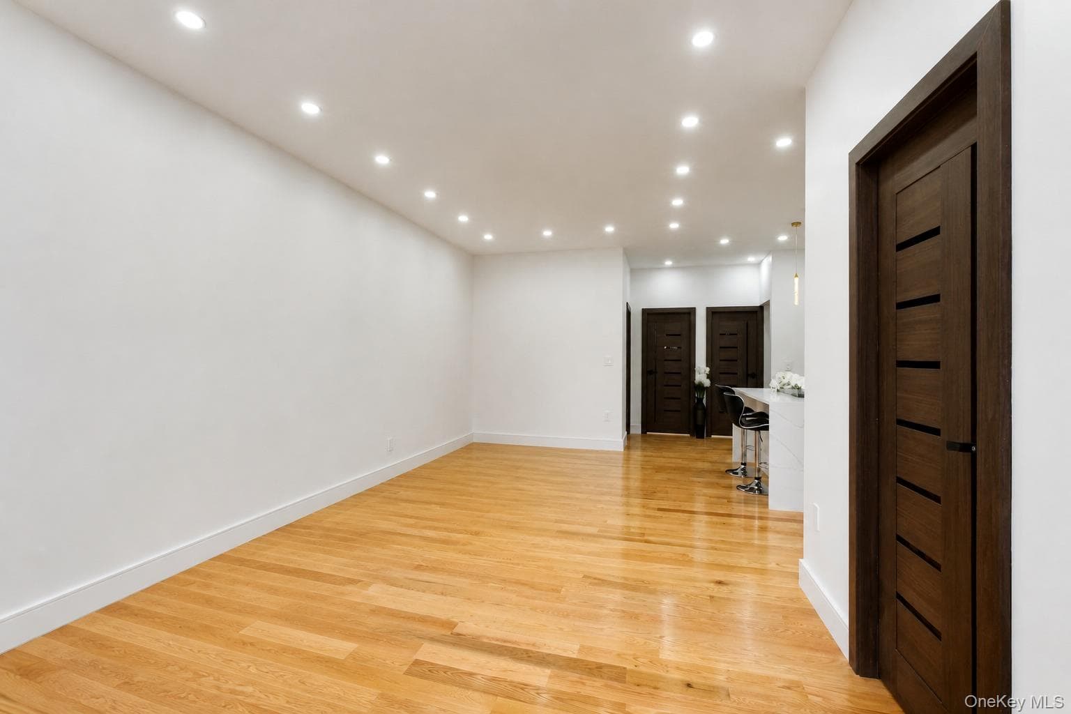1194 Albany Avenue thumbnail 5