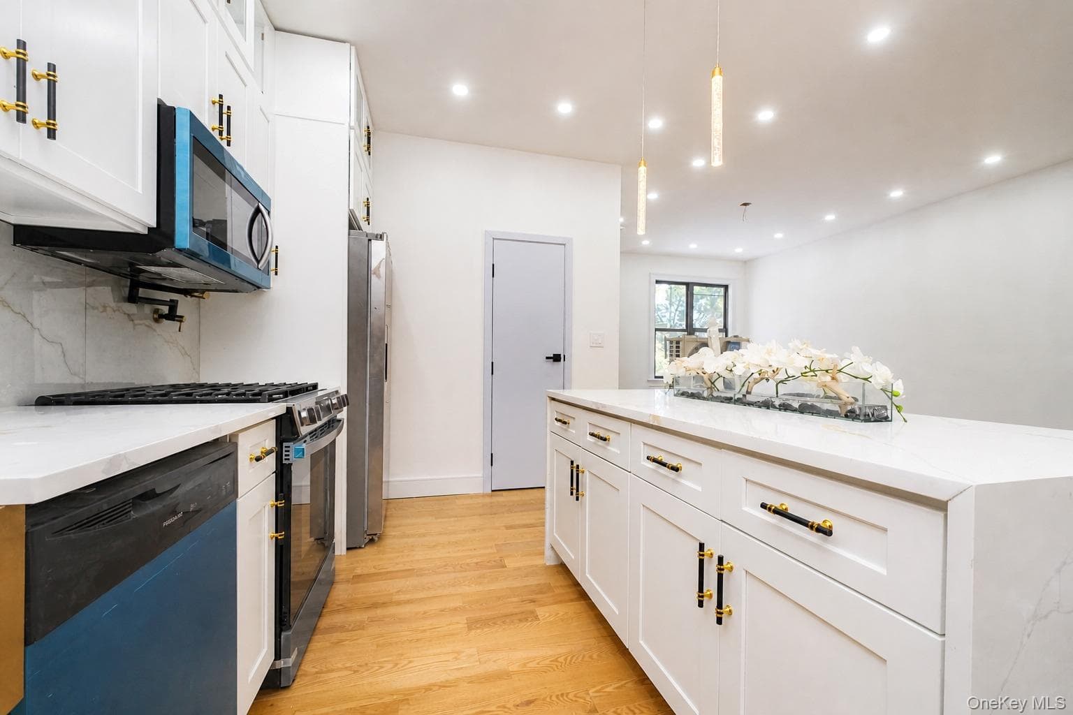 1194 Albany Avenue thumbnail 10