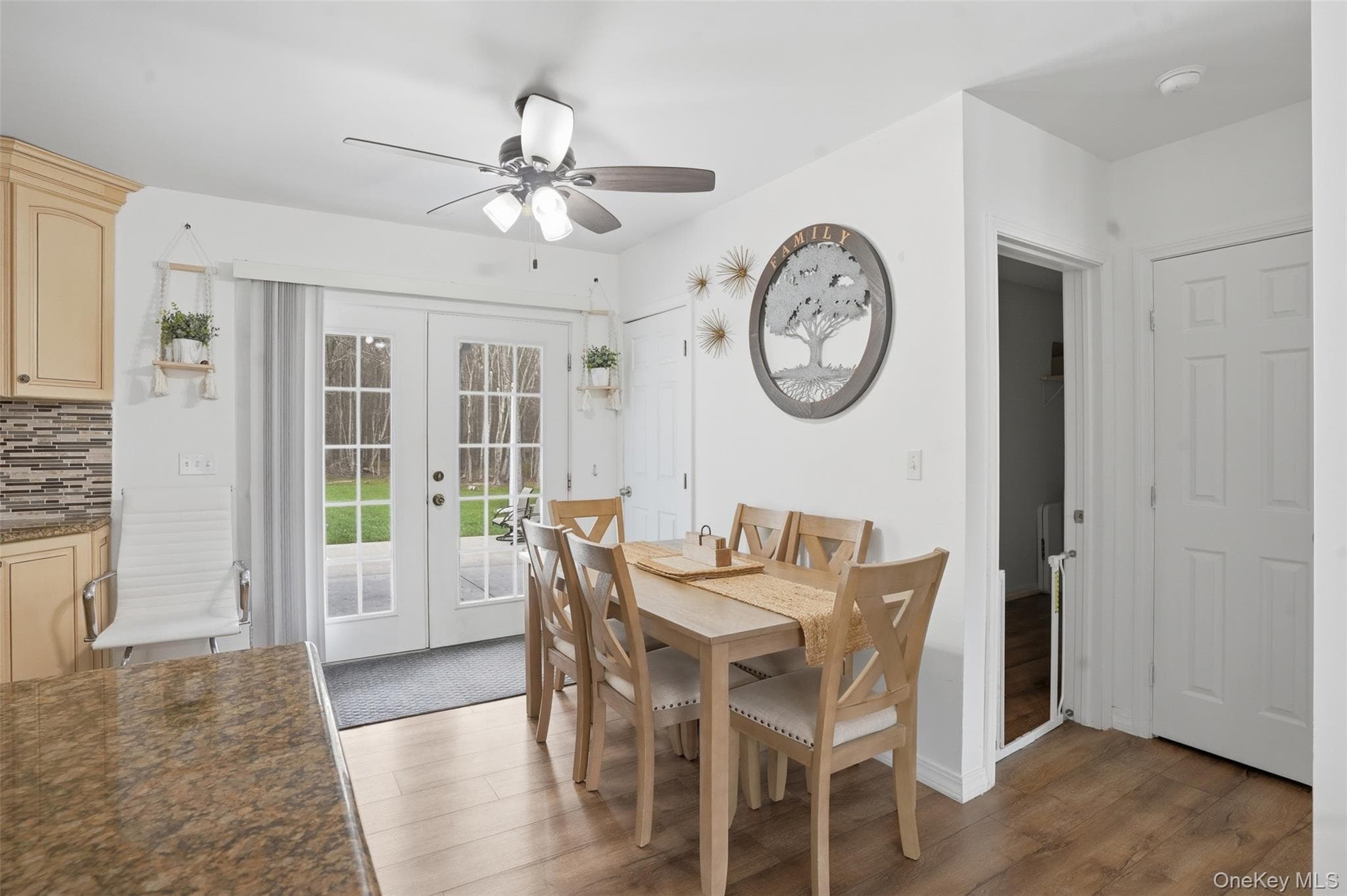 2428 Bruynswick Road thumbnail 7