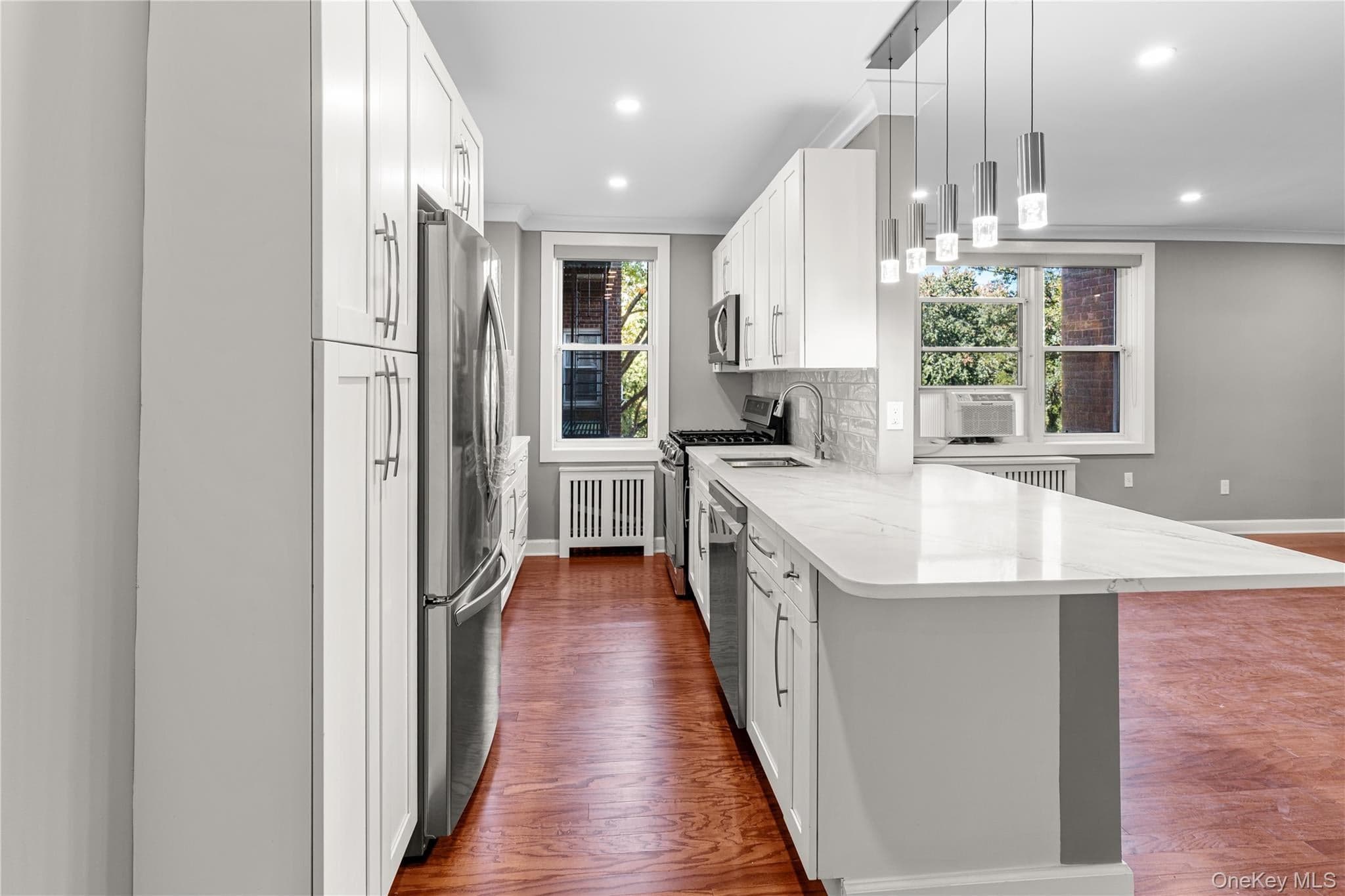 1133 Midland Avenue Unit: 2C thumbnail 3