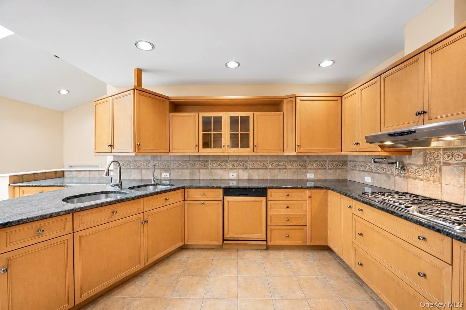 118 Baker Hill Road thumbnail 13