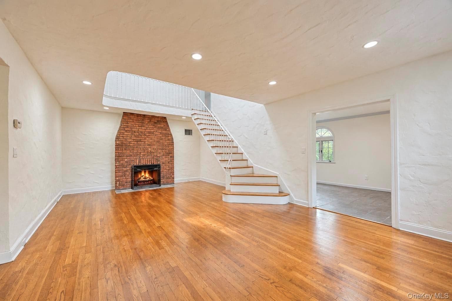 118 Baker Hill Road thumbnail 3
