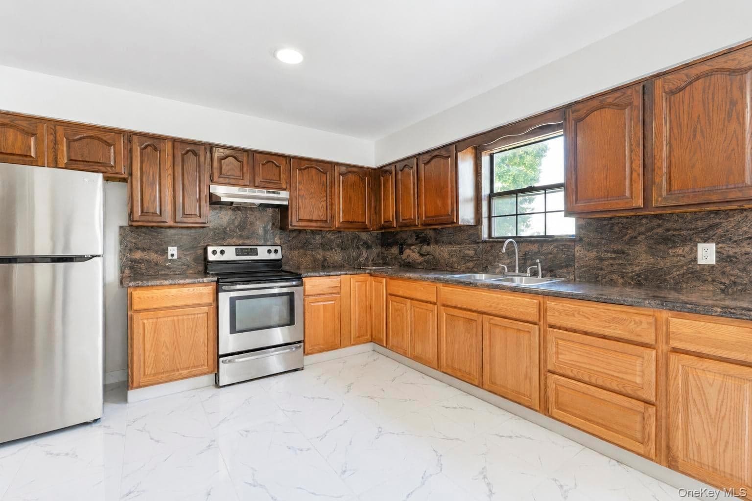 43 Harrison Drive thumbnail 11