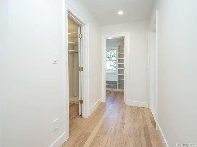 16 2nd Avenue thumbnail 40
