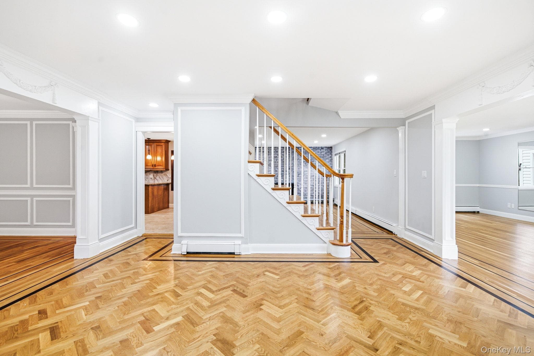 20 Arbor Lane thumbnail 8