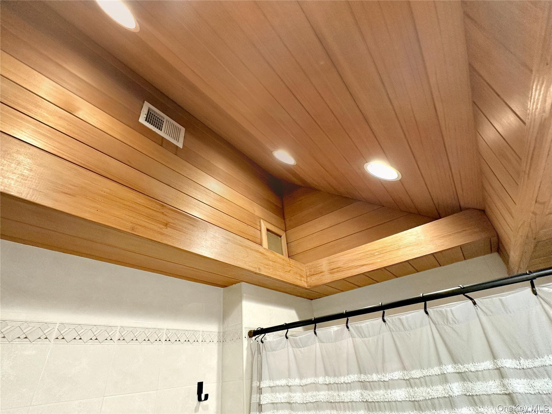 2517 Rockville Centre Parkway thumbnail 18