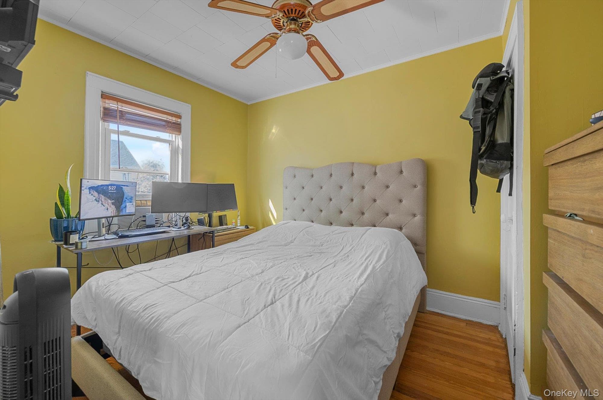 225-13 95th Avenue thumbnail 10