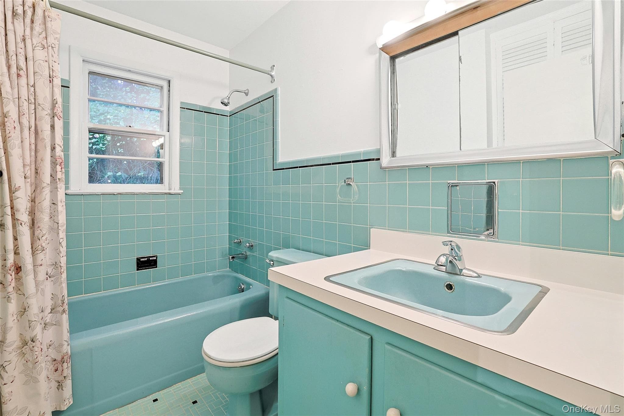 12 E Wheeler Place thumbnail 32