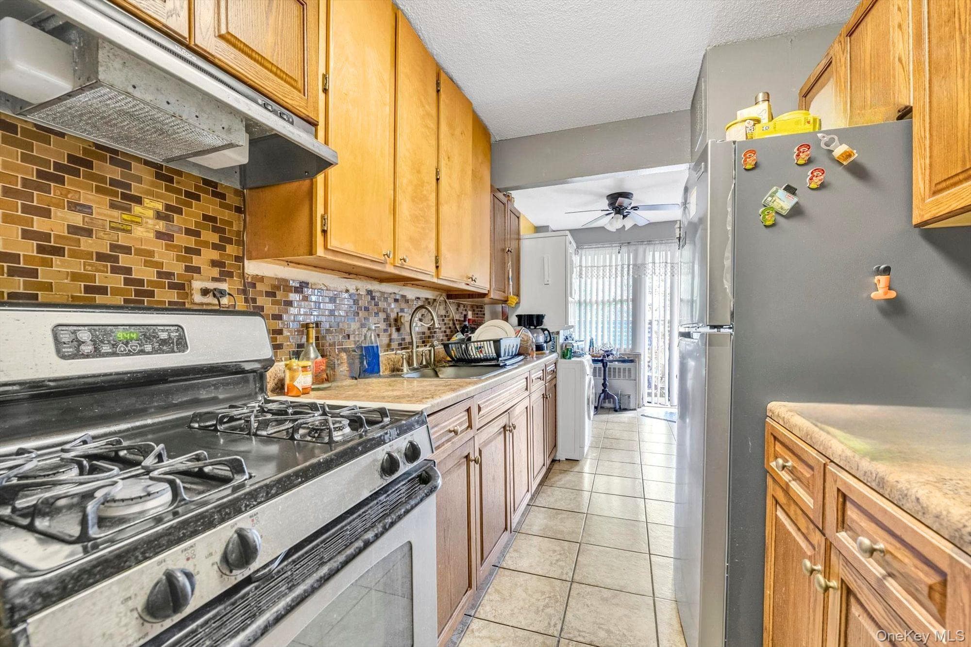 2550 Olinville Avenue Unit: 4E thumbnail 14