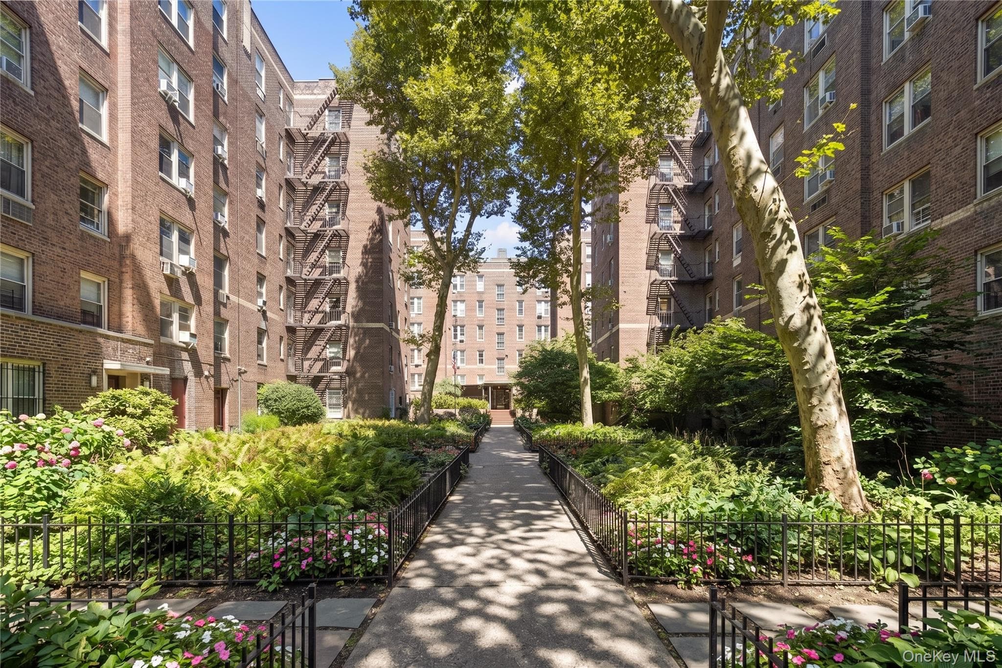 43-10 48th Avenue Unit: 5R thumbnail 6