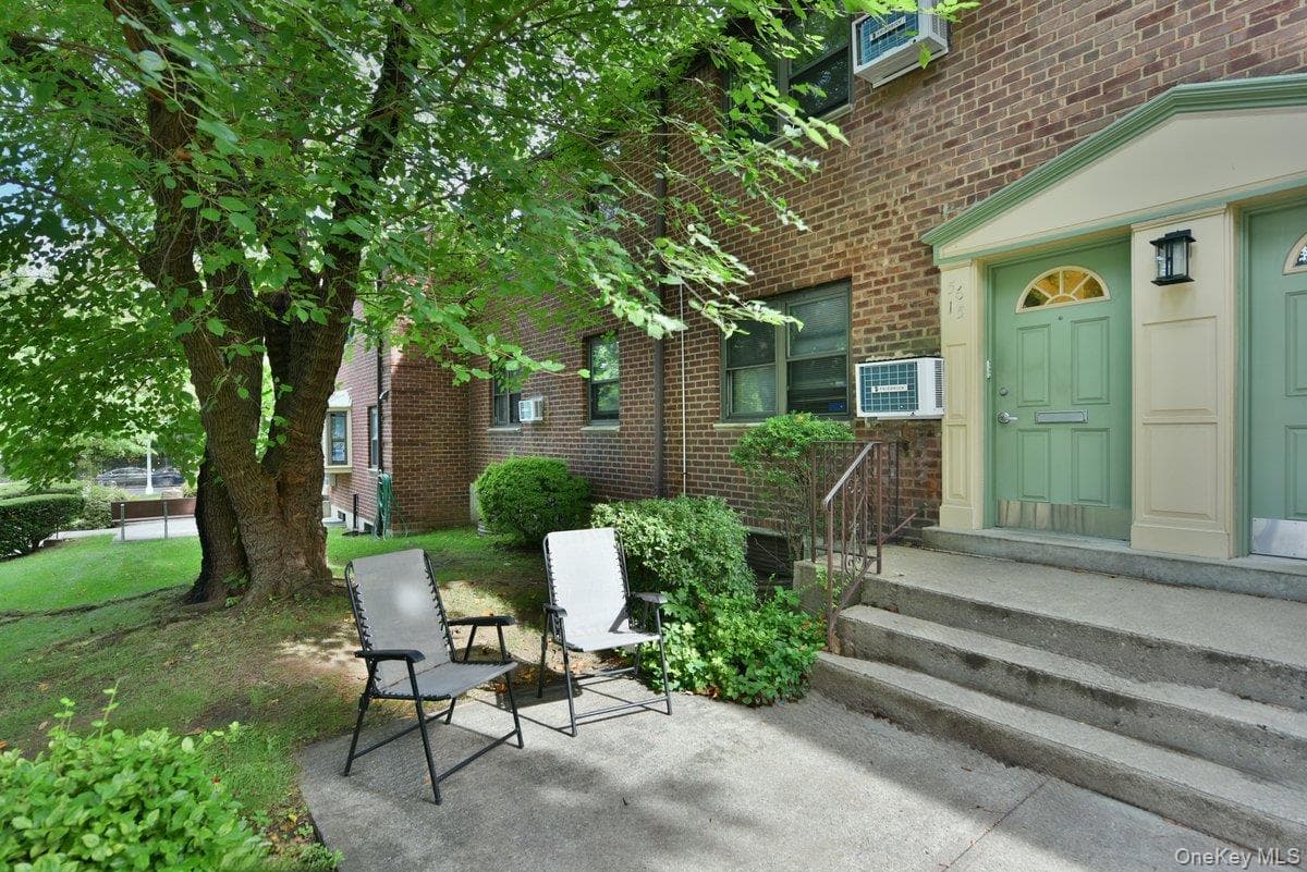 56-15 244 Street Unit: Upper thumbnail 3