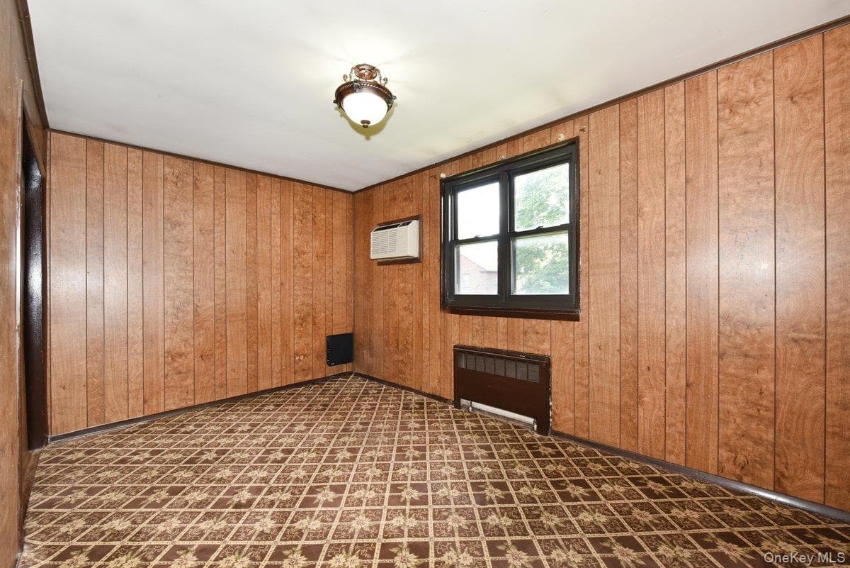 56-15 244 Street Unit: Upper thumbnail 14