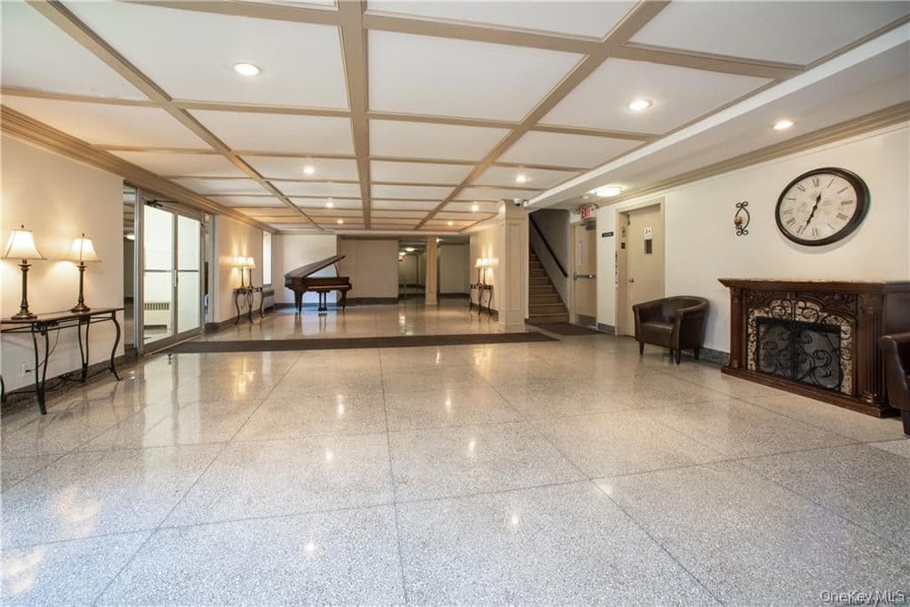 485 Bronx River Road Unit: B64 thumbnail 3
