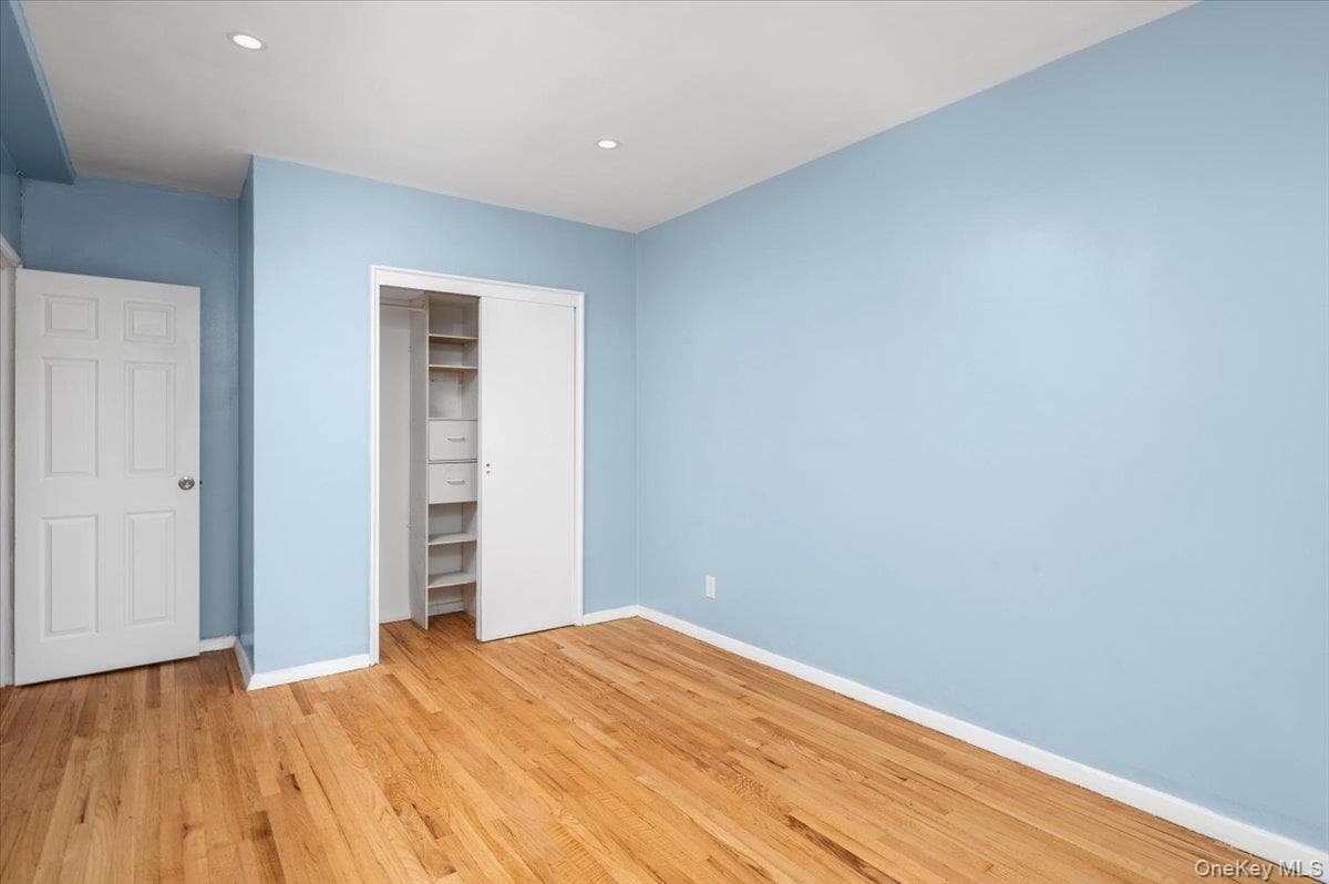 1111 Midland Avenue Unit: 6G thumbnail 24