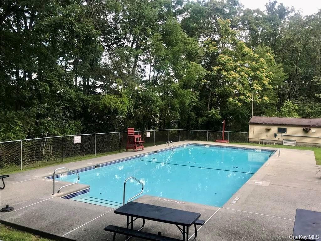 7 Ironwood Drive thumbnail 39