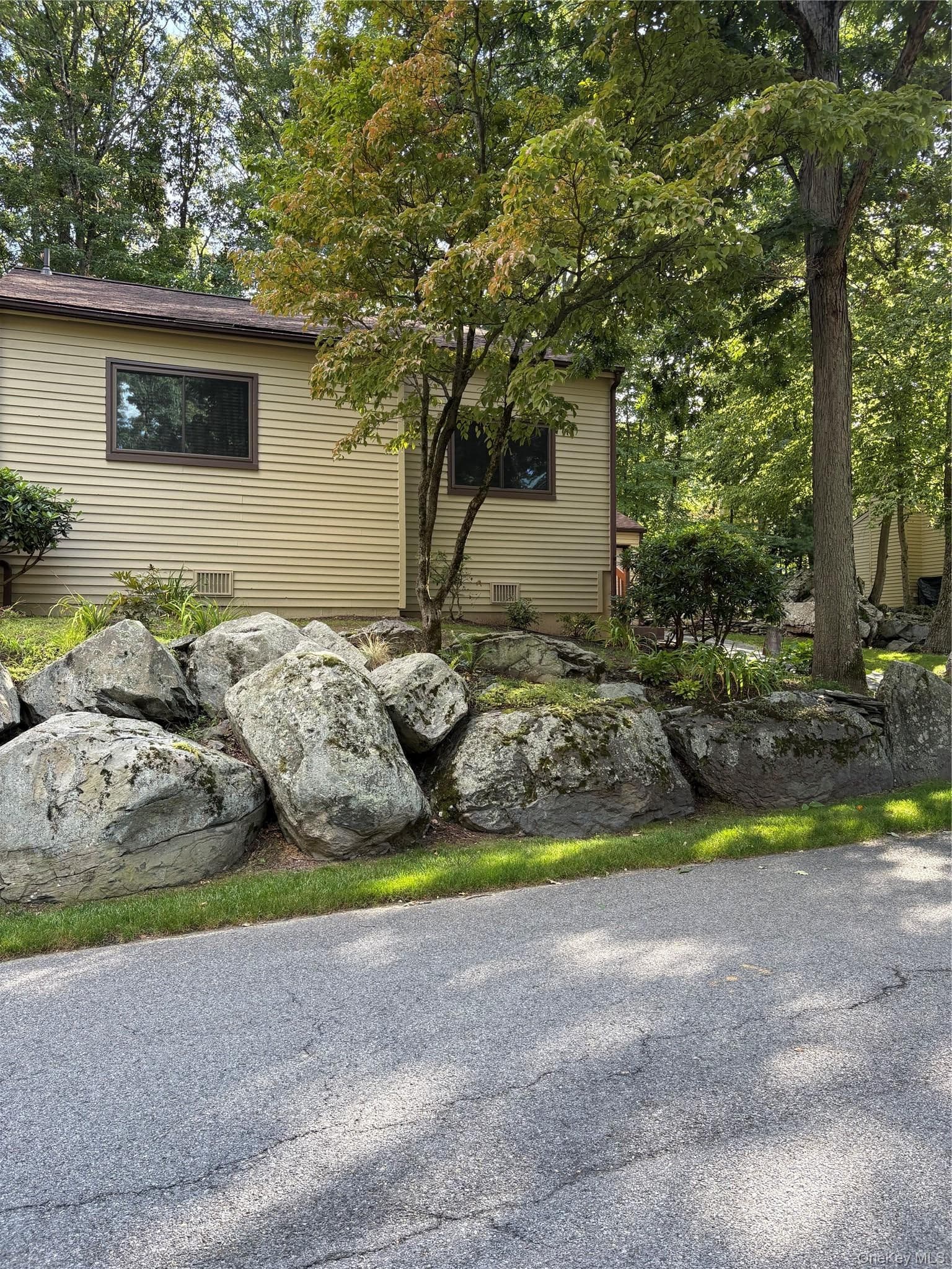 7 Ironwood Drive thumbnail 2