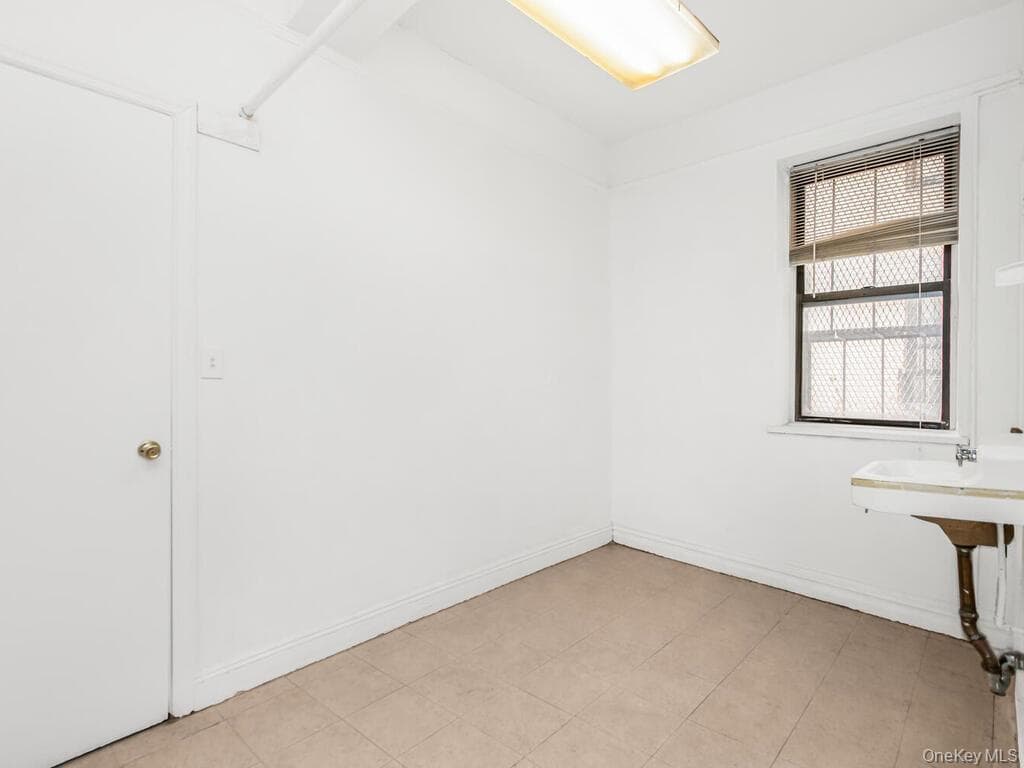 860 Grand Concourse Unit: 1i thumbnail 8