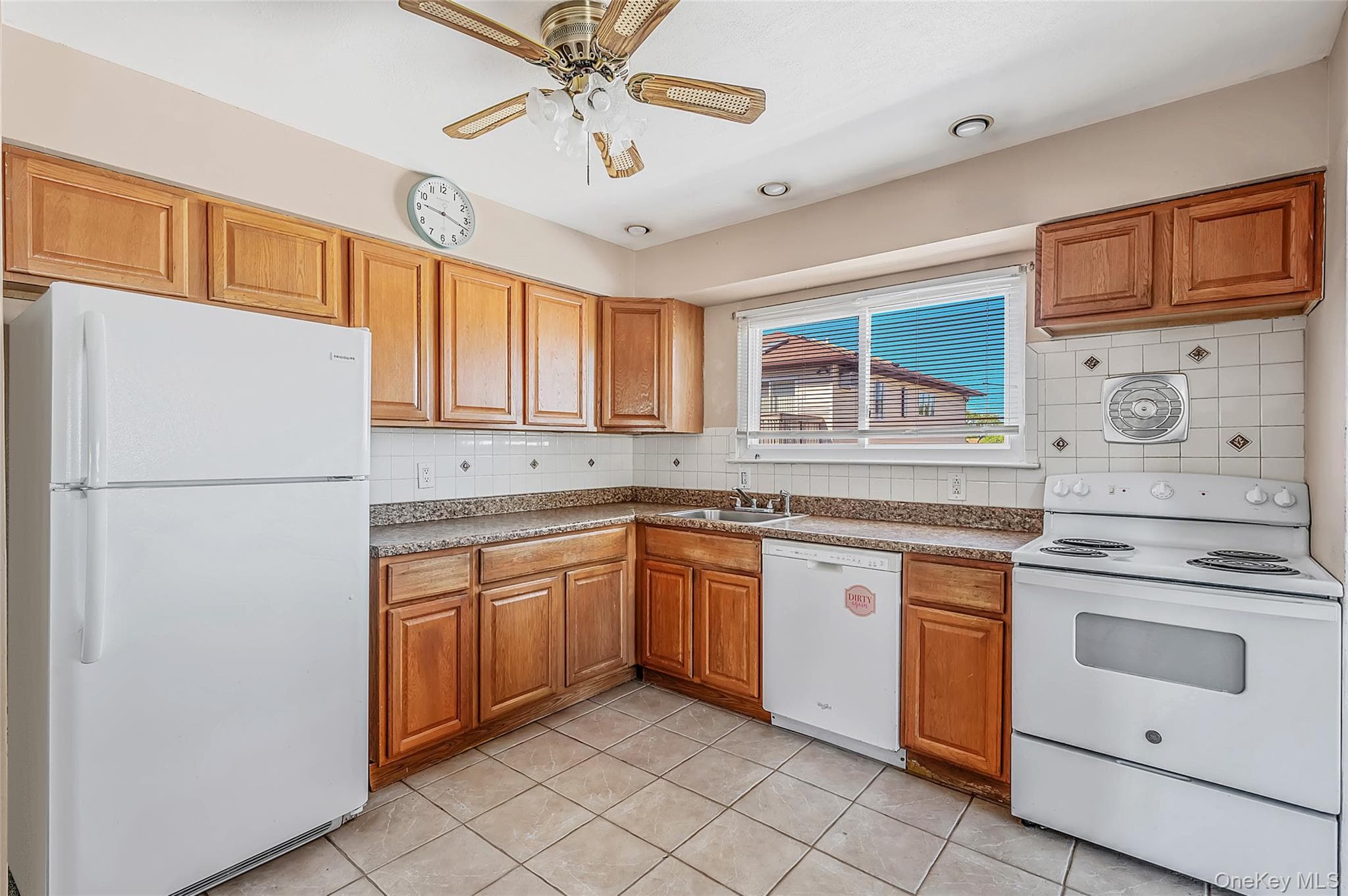 233 E Alhambra Avenue thumbnail 2