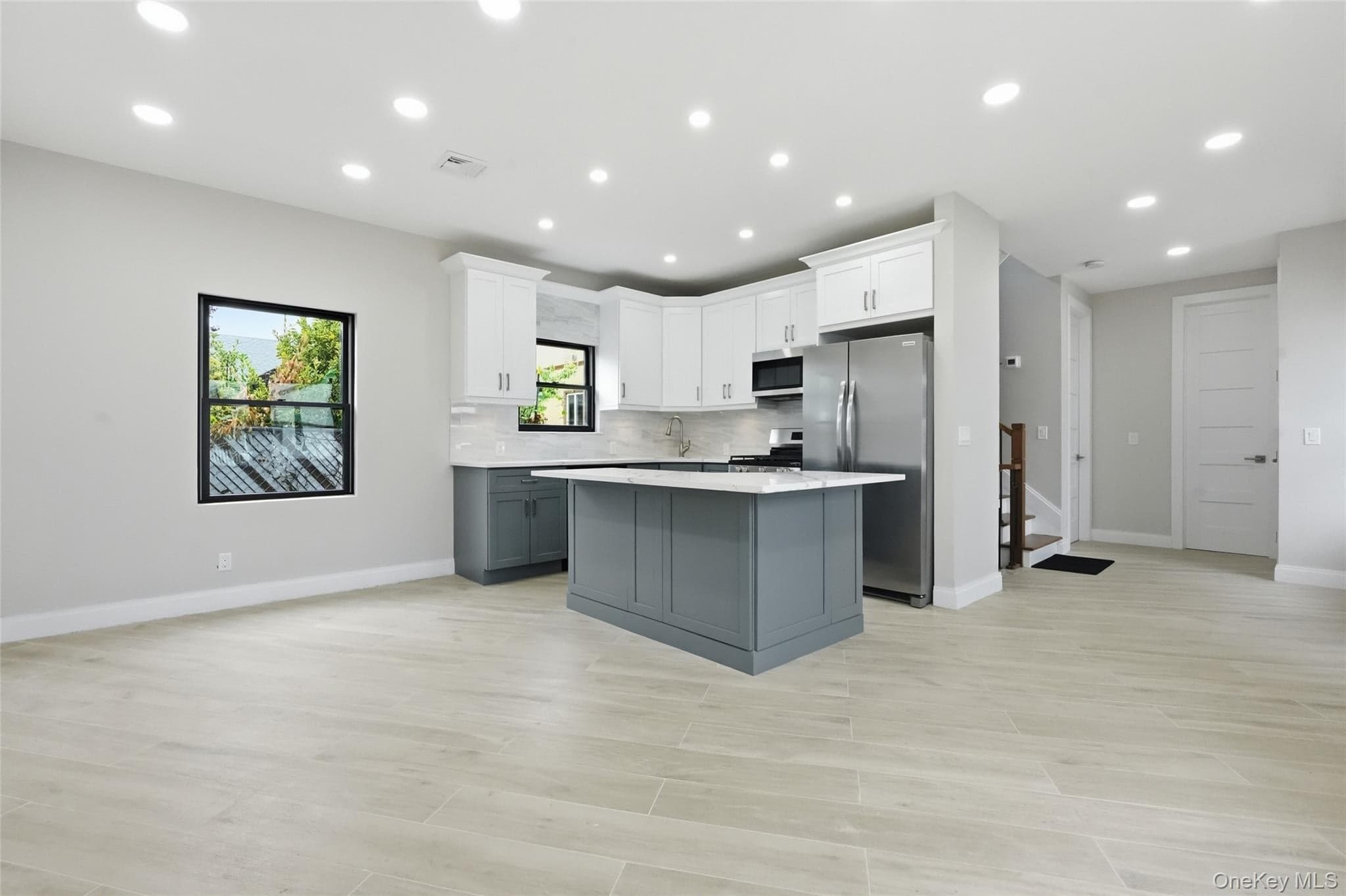 23 Doherty Avenue thumbnail 15