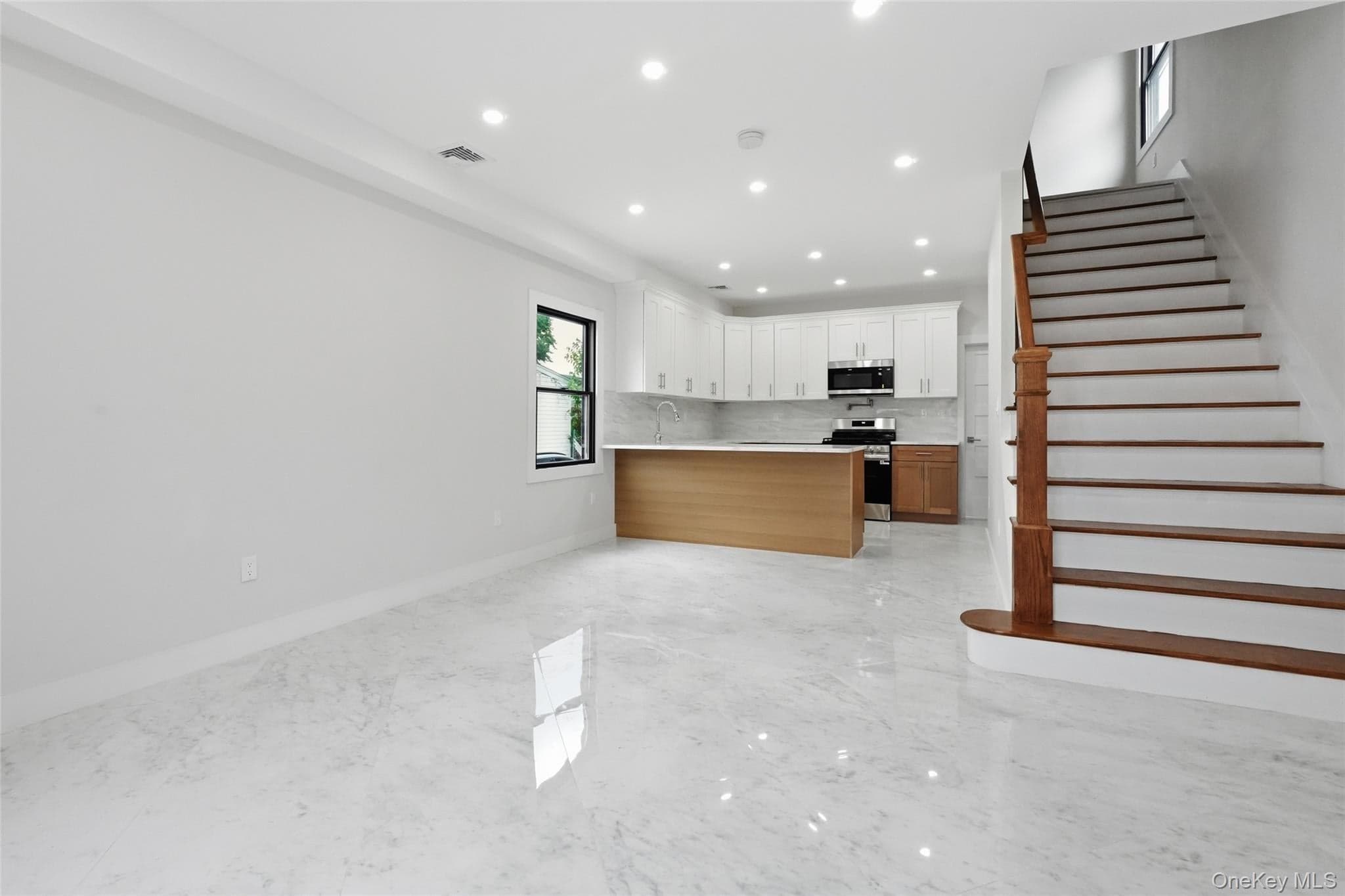 23 Doherty Avenue thumbnail 3