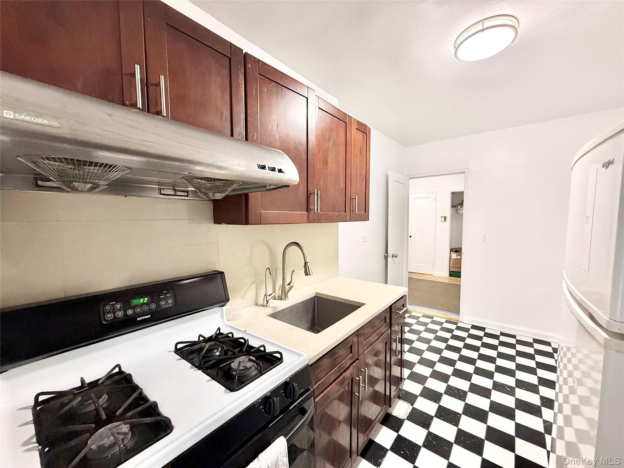43-40 Union Street Unit: 2D thumbnail 5