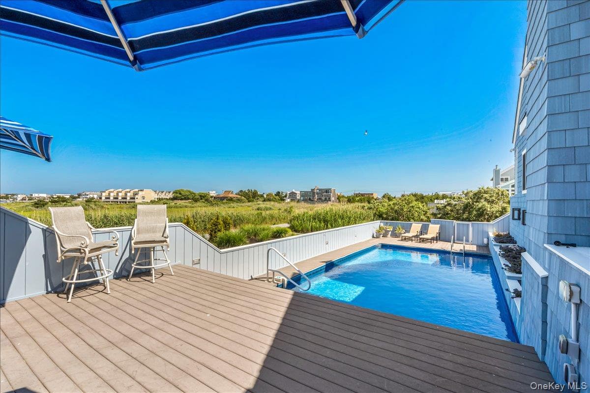 556 Dune Road thumbnail 34
