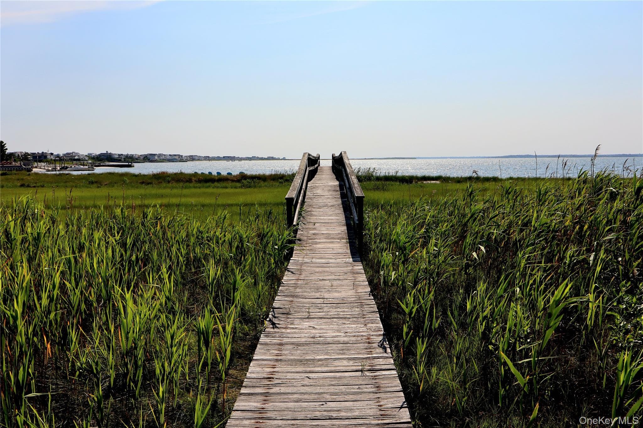 556 Dune Road thumbnail 38