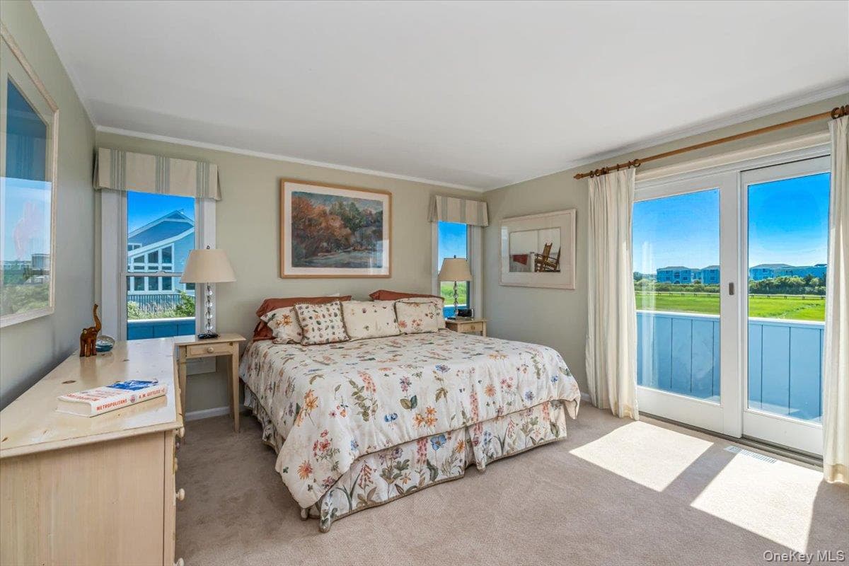 556 Dune Road thumbnail 17